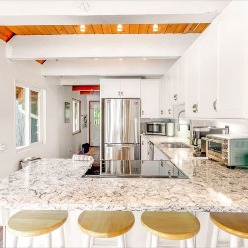 caf70fad c86b 4a kNpMG homerunner