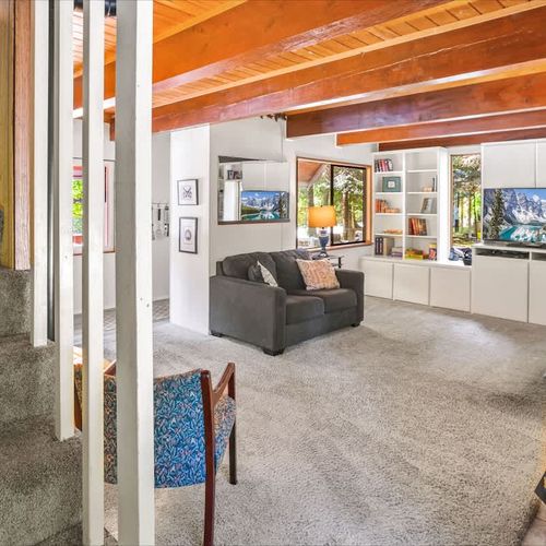 e818b202 847c 4e QEHi homerunner