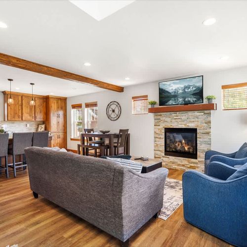 2bfeaf5c 0272 43 O9EjF homerunner