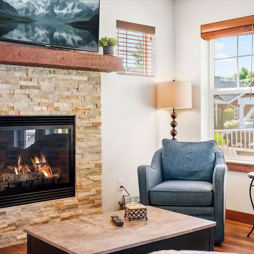 720c62c3 7e0d 44 vL3wJ homerunner