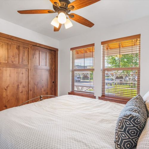 a5e35a7d cc94 40 22rrR homerunner