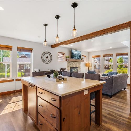 bf9731f8 87c7 4c a8pLC homerunner