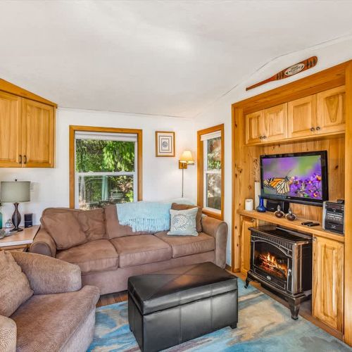 b981d268 49e5 42 Dysp7 homerunner