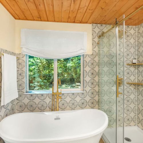 0a8b267e 6b20 4d vQPWh homerunner