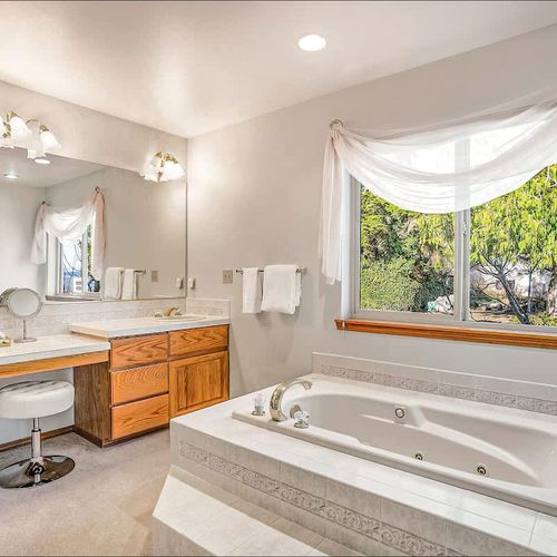 1bd076ec 5e5f 43 izh6X homerunner