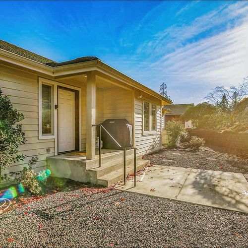 63efaa72 c0b5 4e Rj1Do homerunner