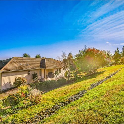 72b0fa60 5e6c 44 R4YiH homerunner