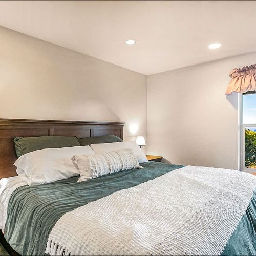 7e9bc043 7c87 43 rRf0O homerunner