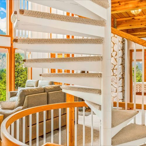 992b8d6e 9e77 45 6FwhL homerunner