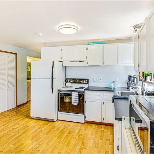 22b8a9dd 12a7 46 6iFZy homerunner