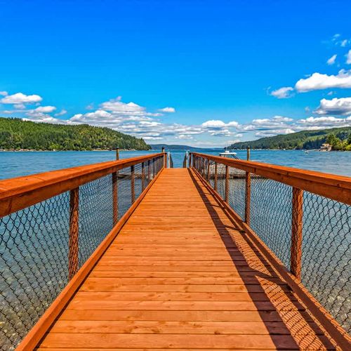 a86c8d6e d0e6 4b ZgKgL homerunner