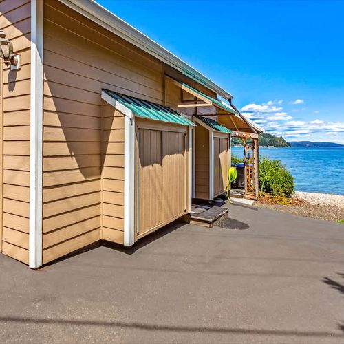 b6645ac3 56ff 4d KNgK6 homerunner