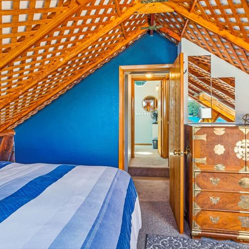 c9ed2355 dee1 48 gxPFb homerunner