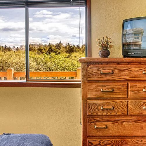 373463e7 16a4 44 QvDC5 homerunner