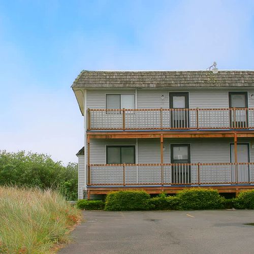 81a982bf 38fe 4c eBOJn homerunner