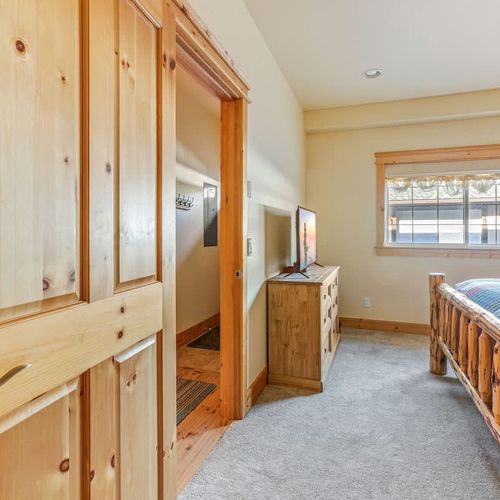 8311b005 2f1d 4d 0J nD homerunner