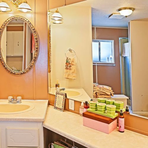 5ccba58f 8ced 4f VjI2f homerunner