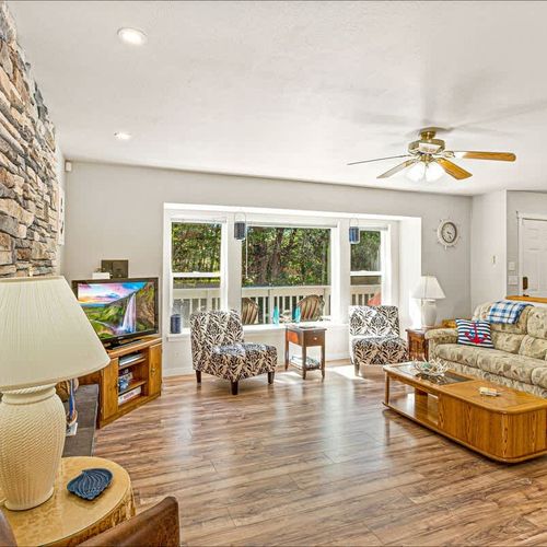 58895d03 5563 4c 6ZGpo homerunner