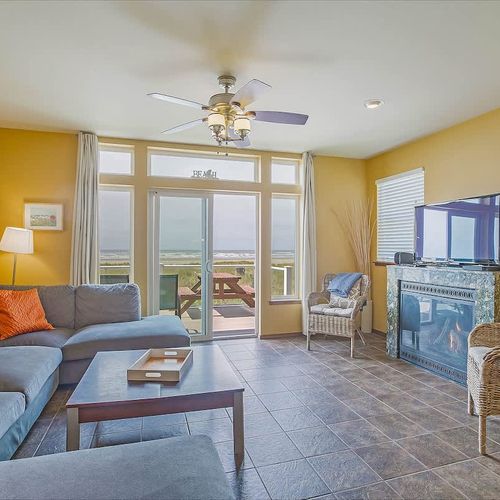 c79b55a8 e56b 41 jRUJj homerunner