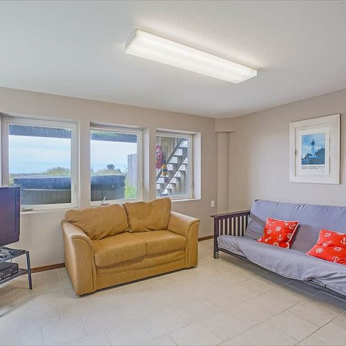 f25ecc95 eab3 42 n izx homerunner