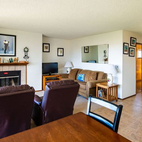 4a33d8e4 9217 43 E5qYW homerunner