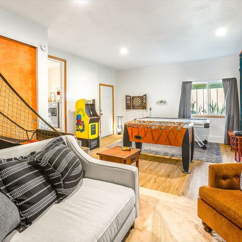 0be65ea6 aa51 43 l0brT homerunner