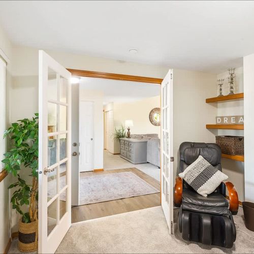 42ebf4f4 d0bc 4f klGXm homerunner