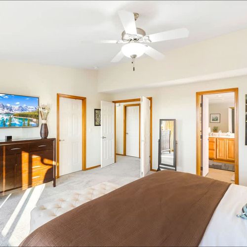 f2efe242 83eb 46 XgAbv homerunner