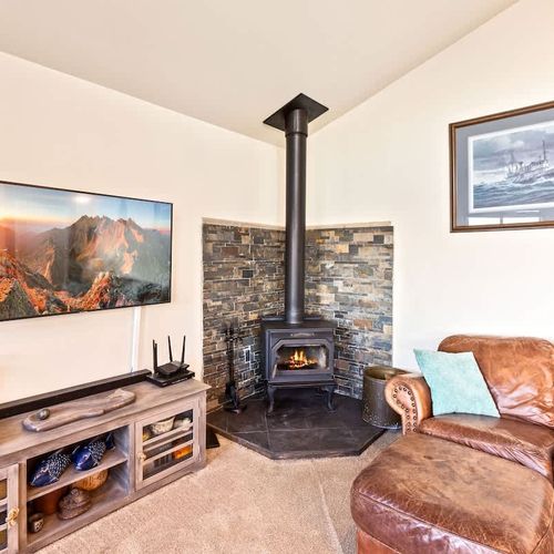 7ecf5cdb 7b26 48 kLaQA homerunner