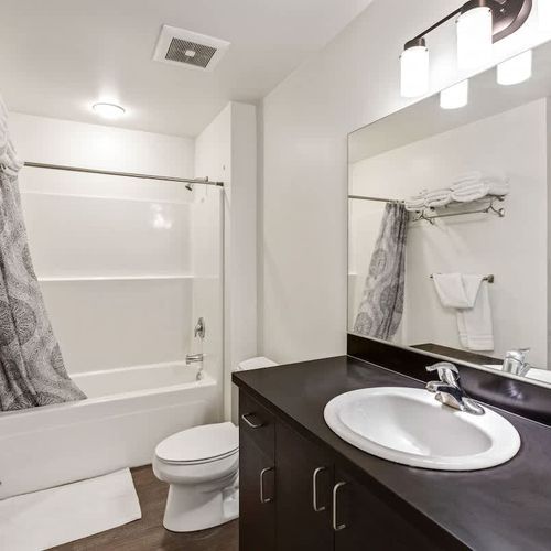 5221b5c6 b266 4e 6n0F5 homerunner