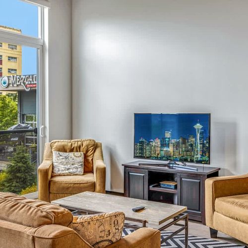 ca8a0afa c8d3 43 yPwY0 homerunner