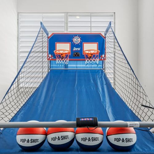 Seeking indoor entertainment? Experience our professional-grade basketball arcade for endless fun.