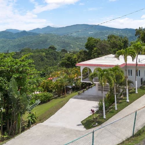 Relax and unwind in this serene setting.