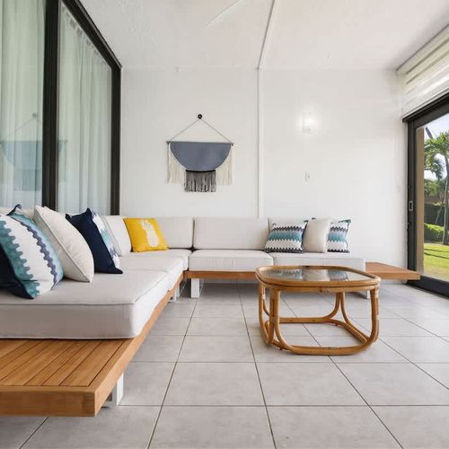 A modern and minimalist design creates a peaceful and relaxing atmosphere.