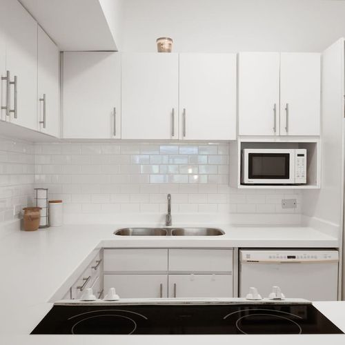 All the tools you need for effortless meal preparation are right here.