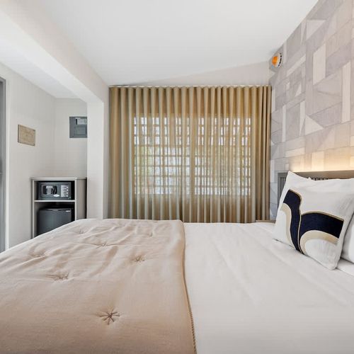 Relax in this airy and bright vacation spot.