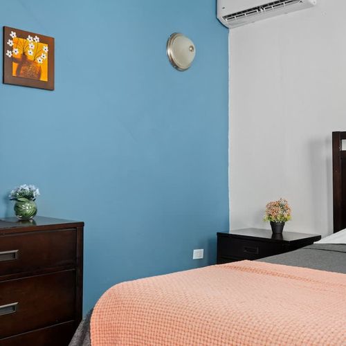 Wake up to a bright and inviting space. The best way to start your morning.