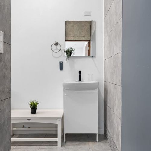 Well-designed space with all essentials.