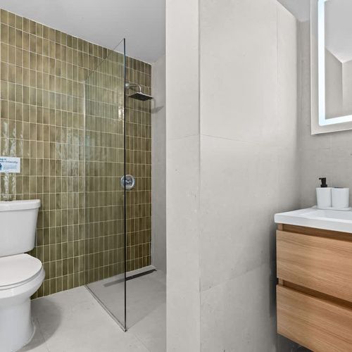 Refresh yourself in a modern and sparkling clean bathroom.