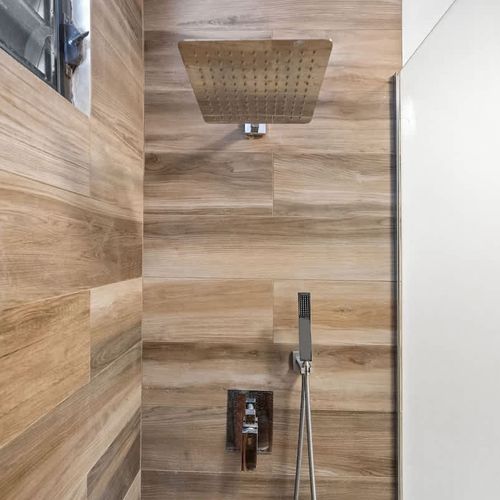 modern bathroom with rainshower