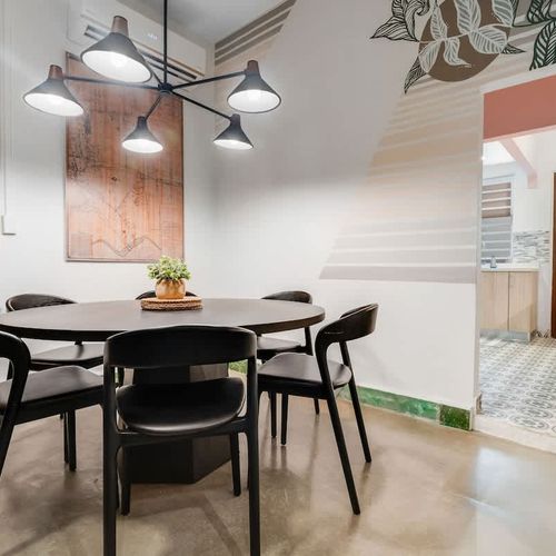 Elegant dining table set for memorable meals, blending style and comfort in a cozy setting.