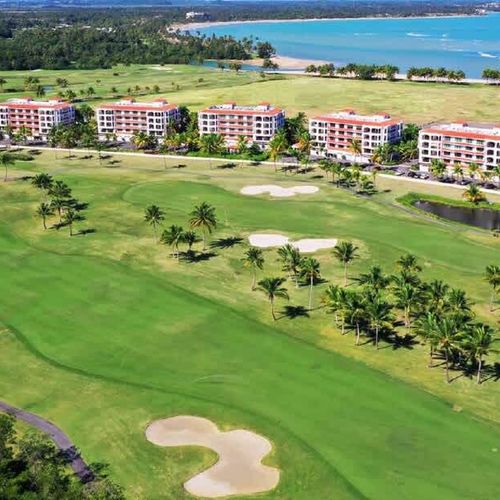 Imagine waking up to this amazing view where you can enjoy the sun and find peace of mind.