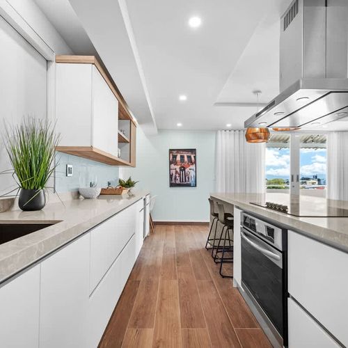 Elegance and functionality combine in this beautiful, modern kitchen.