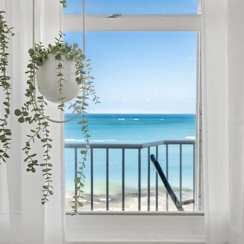 Live the ultimate beach vacation! With a beautiful swimming pool overlooking the ocean, a private beach area, and a sports court, there's something for everyone to enjoy.