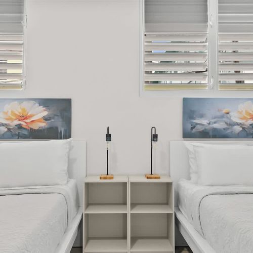 Natural light and modern art. Your stylish home away!