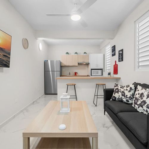 Modern design, great natural light. Your vacation HQ!