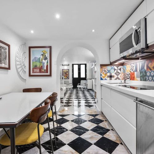 Art while you cook: Inspiration in every corner of the home.