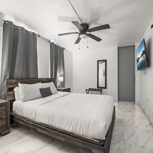 Comfortable bed, cool room: Sleep guaranteed.