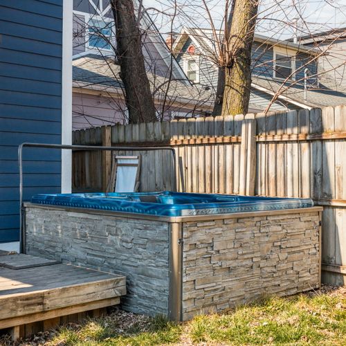 Relax and unwind in our private hot tub, perfect for soaking after a day of exploring the city. Nestled in a peaceful outdoor setting, the hot tub offers both comfort and privacy.