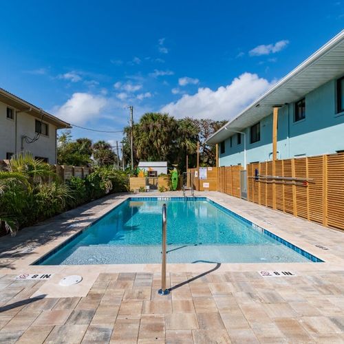 Gorgeous pool area with plenty of lounging space!